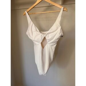 Shade & Shore Cream White Textured Twist Front One Piece Swimsuit XL 16